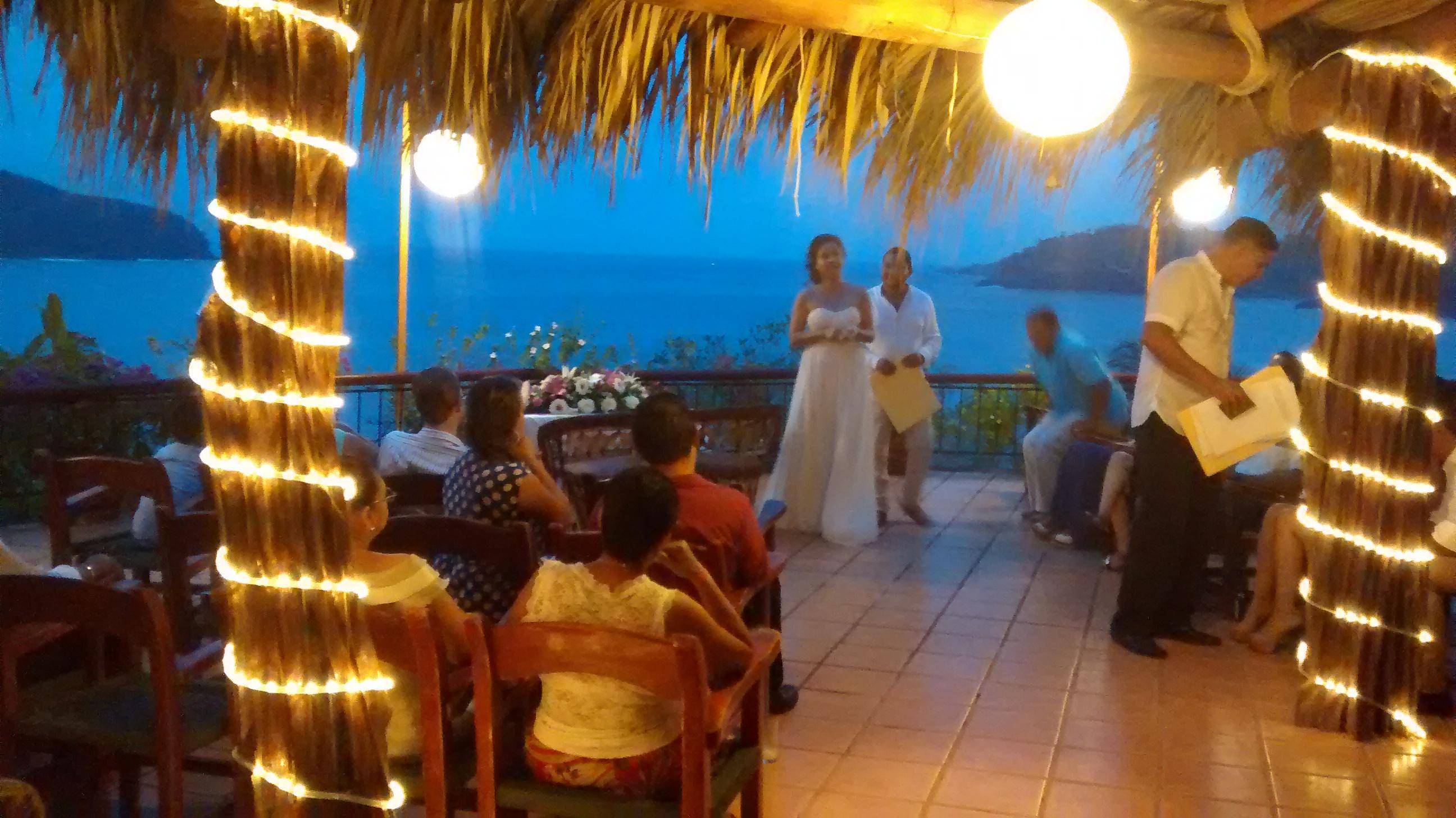 Hotel Catalina Beach Resort Zihuatanejo Eksteriør billede
