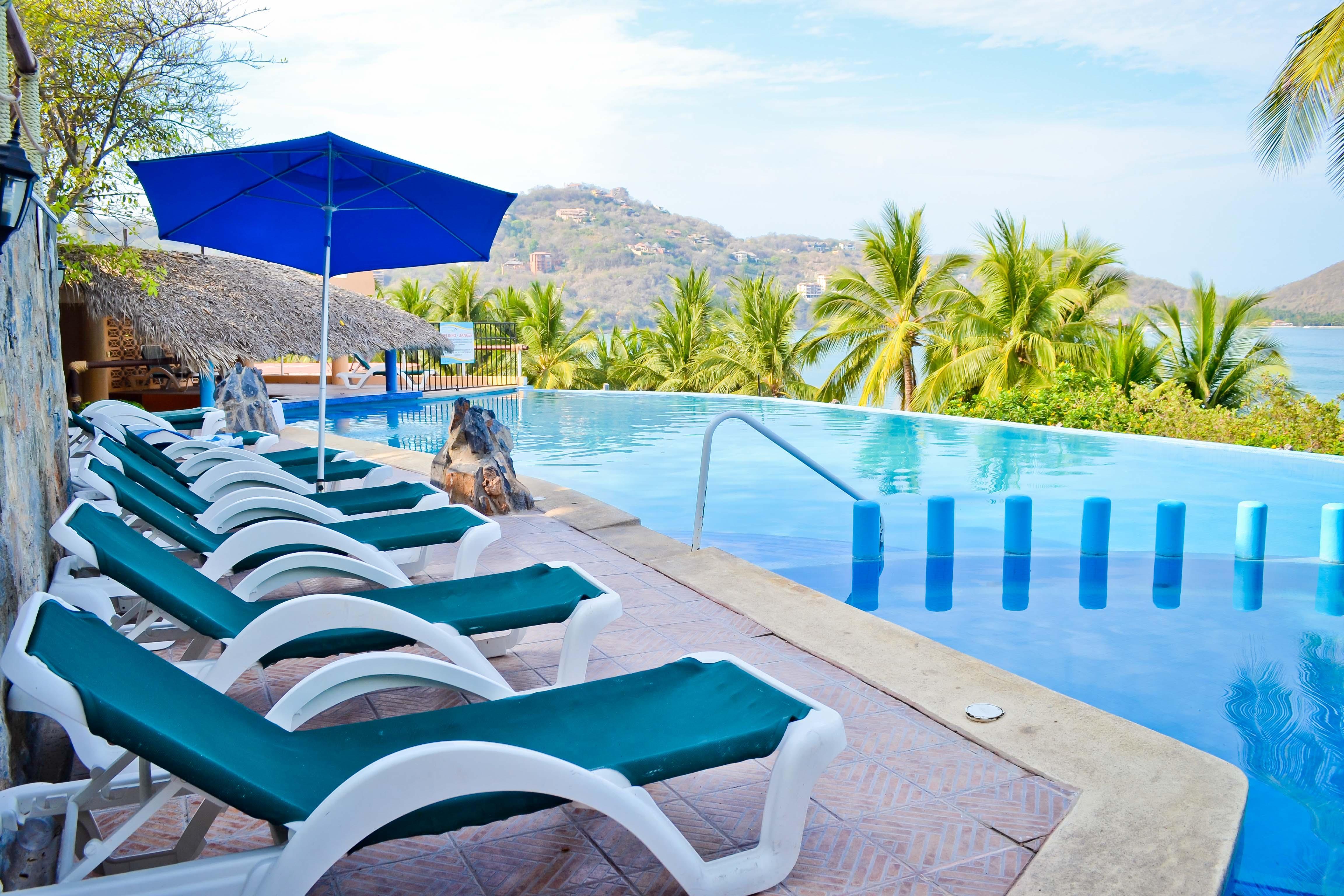 Hotel Catalina Beach Resort Zihuatanejo Eksteriør billede