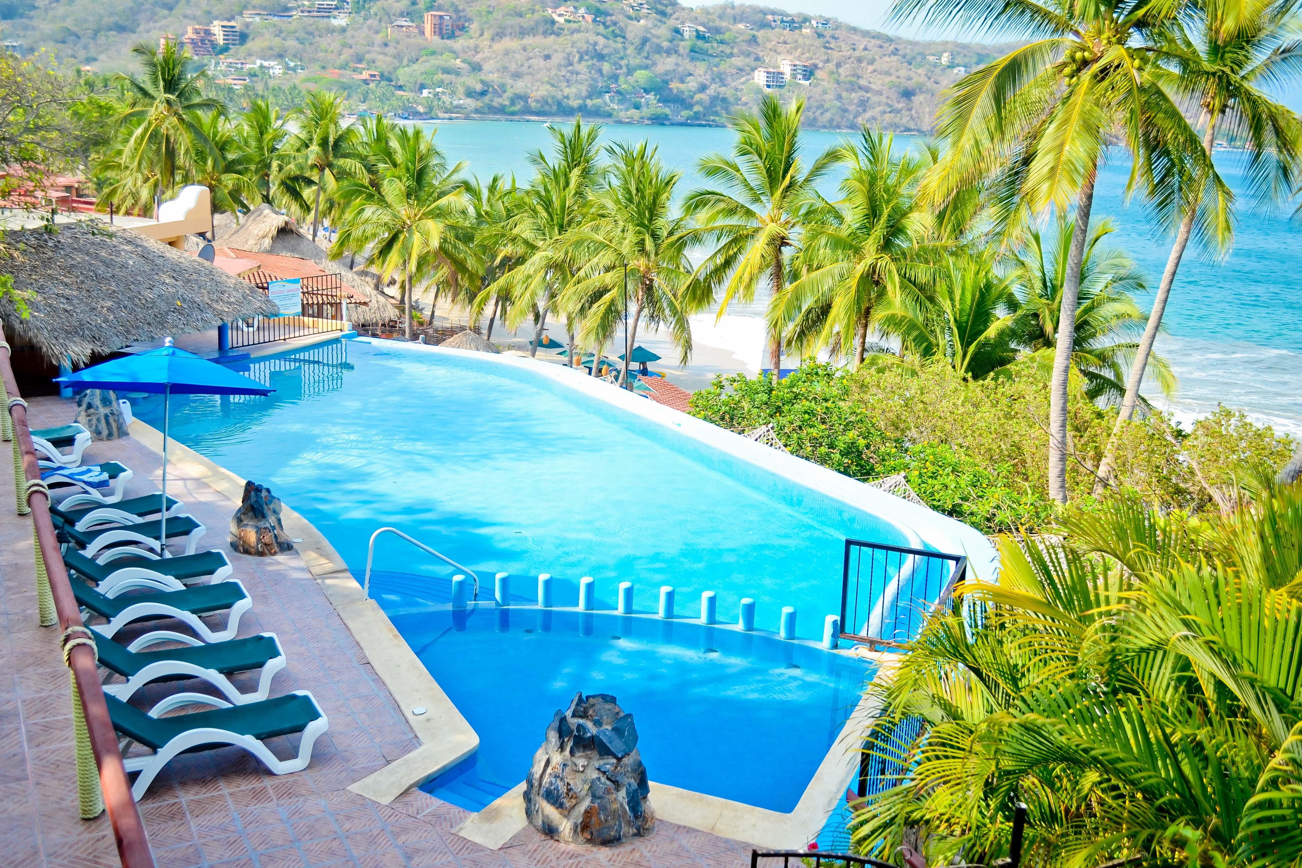 Hotel Catalina Beach Resort Zihuatanejo Eksteriør billede