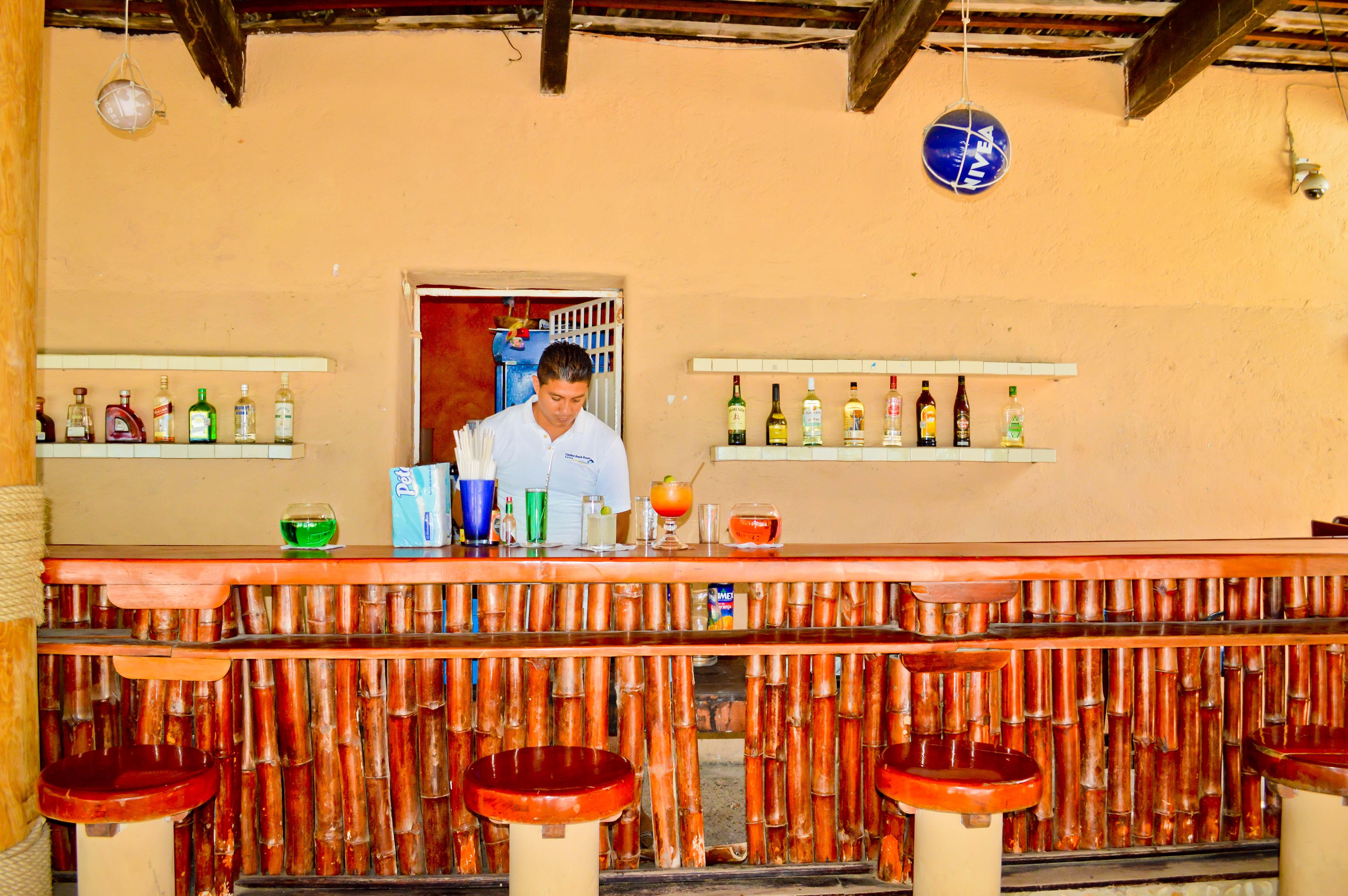 Hotel Catalina Beach Resort Zihuatanejo Eksteriør billede