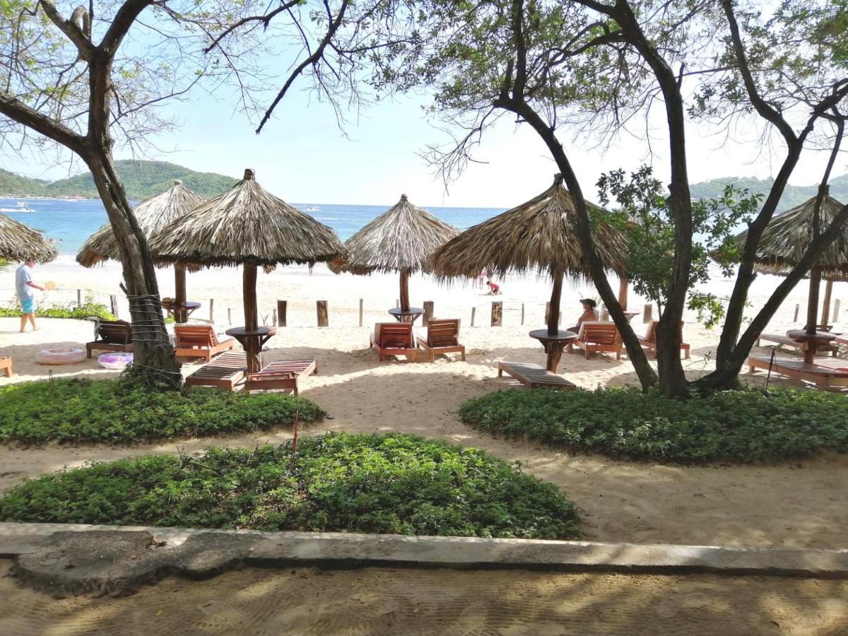 Hotel Catalina Beach Resort Zihuatanejo Eksteriør billede