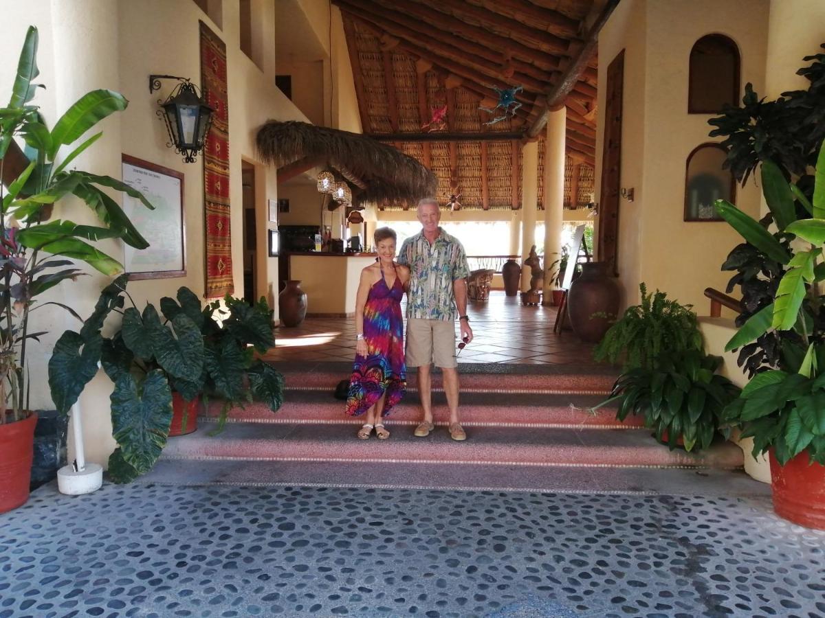 Hotel Catalina Beach Resort Zihuatanejo Eksteriør billede